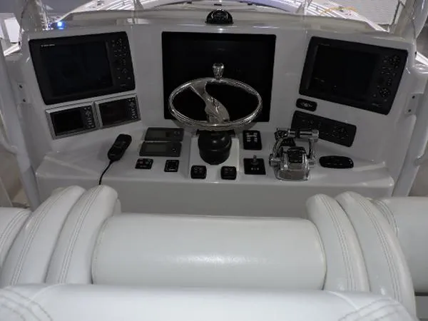 Slide: The Image of Yellowfin 42' Center Console 2010 - 10