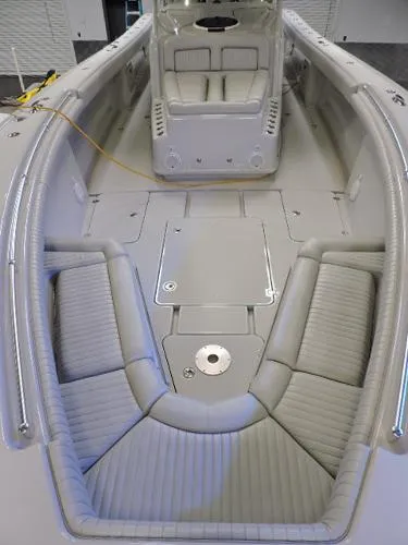 Slide: The Image of Yellowfin 42' Center Console 2010 - 3