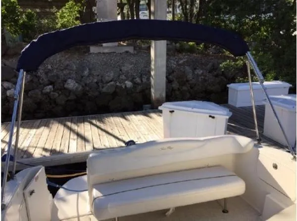 Slide: The Image of Sea Ray Sundancer 2003 - 2