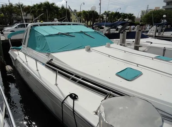 Slide: The Image of Sea Ray 460 Express Cruiser 1989 - 1