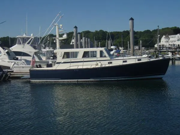 Slide: The Image of Ellis Extended Top Cruiser 2000 - 0