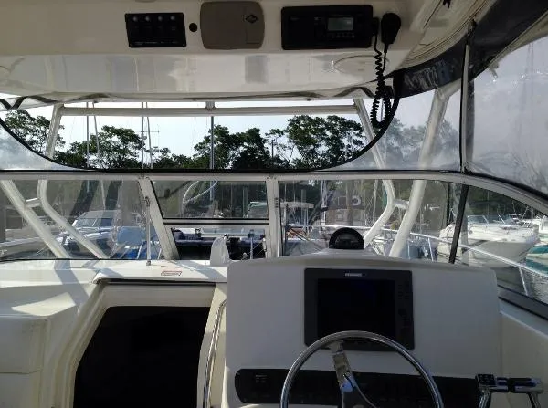 Slide: The Image of Boston Whaler 305 Conquest 2006 - 5