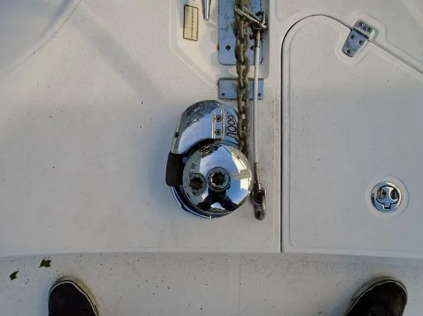 Slide: The Image of Boston Whaler 305 Conquest 2006 - 9