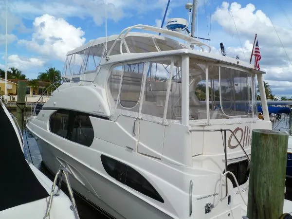 Slide: The Image of Silverton 43 Motor Yacht 2004 - 4