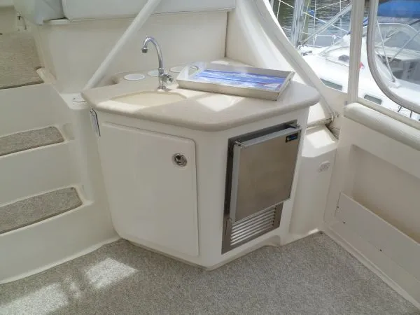 Slide: The Image of Silverton 43 Motor Yacht 2004 - 7