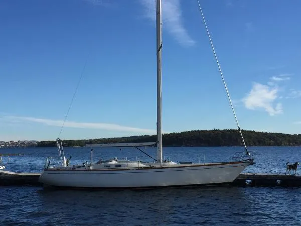 Slide: The Image of Tartan 41 Custom Tall Rig 1975 - 3