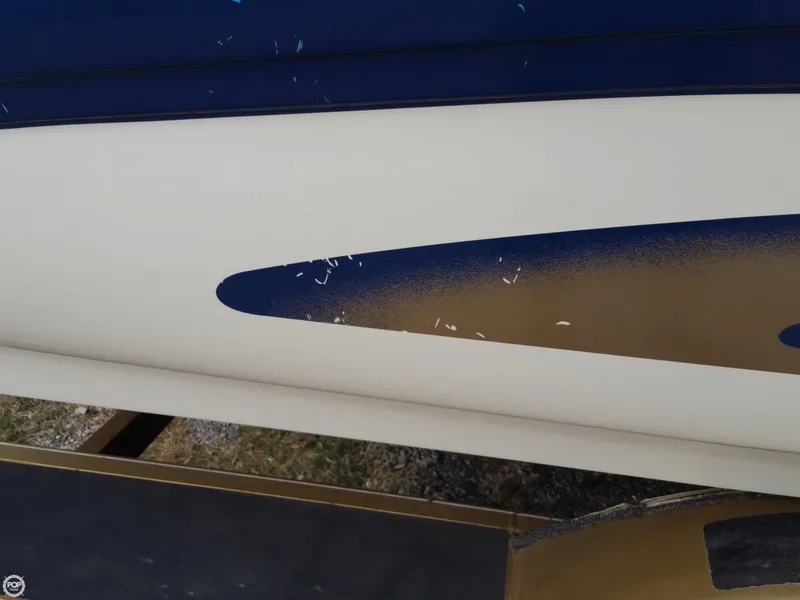 Slide: The Image of Sea Ray 210 Signature 2000 - 4
