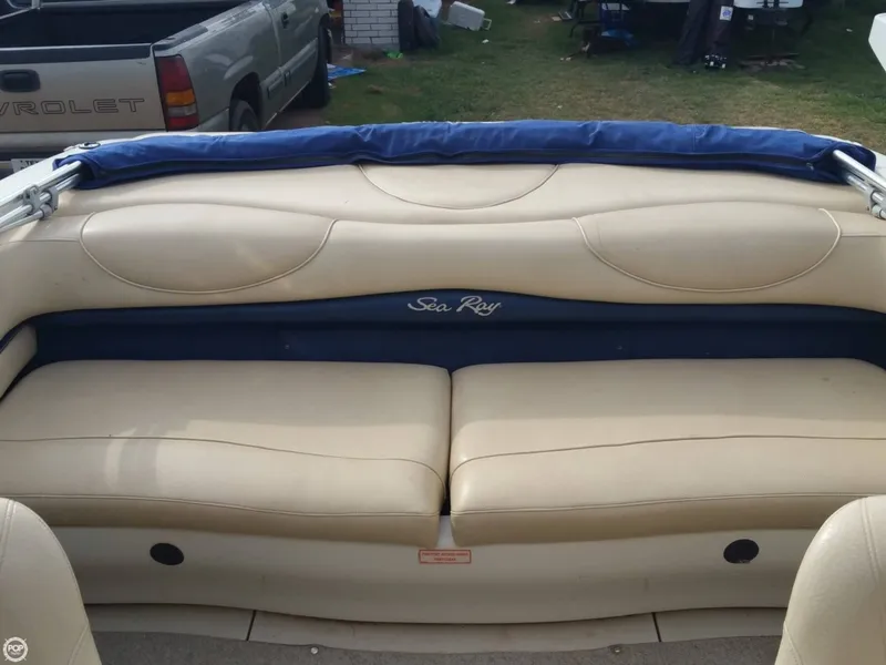 Slide: The Image of Sea Ray 210 Signature 2000 - 6
