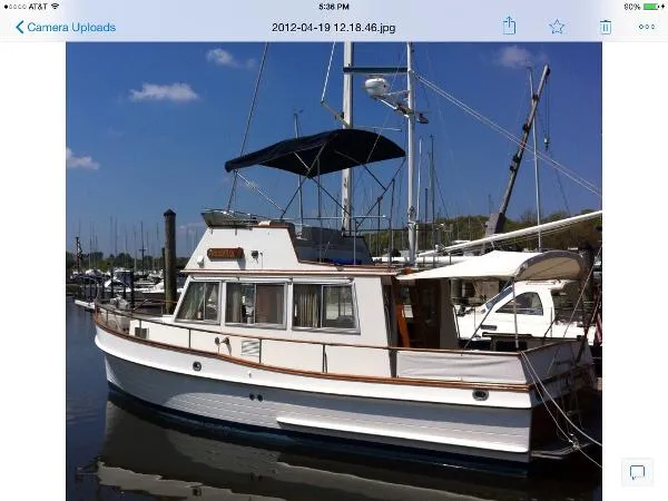 Slide: The Image of Grand Banks 32 Sedan 1987 - 0