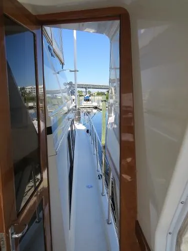 Slide: The Image of Californian / Carver 48 Motoryacht 1990 - 11