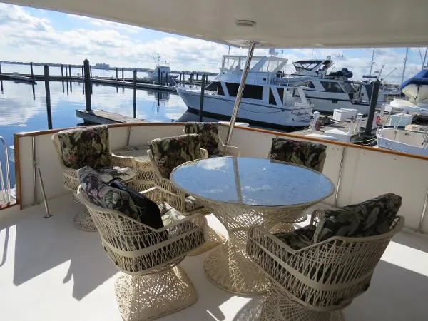 Slide: The Image of Californian / Carver 48 Motoryacht 1990 - 9