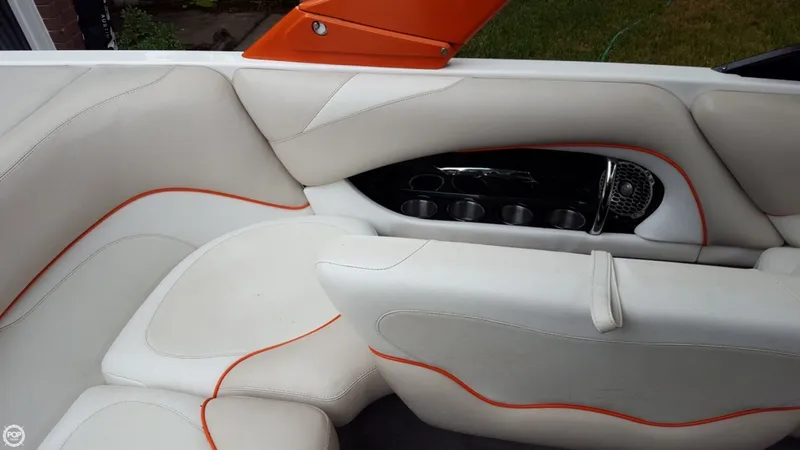 Slide: The Image of Malibu 20 VTX Wakesetter 2009 - 11