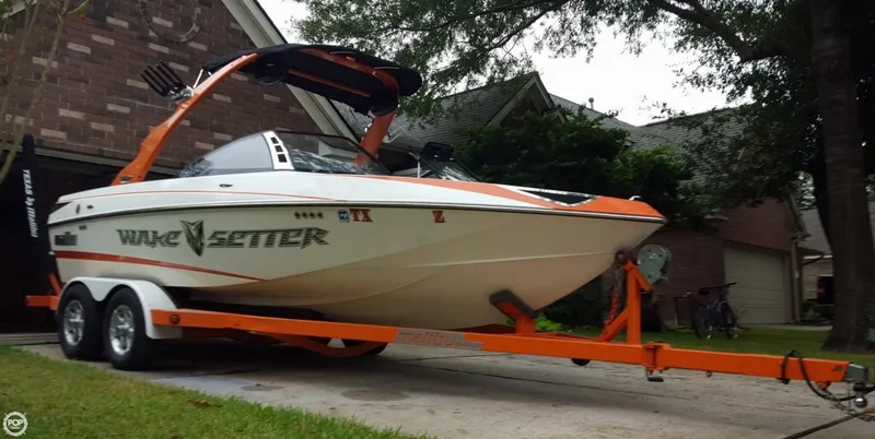 Slide: The Image of Malibu 20 VTX Wakesetter 2009 - 4