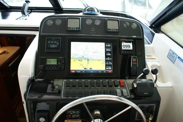 Slide: The Image of Tiara 3200 Open 2005 - 7