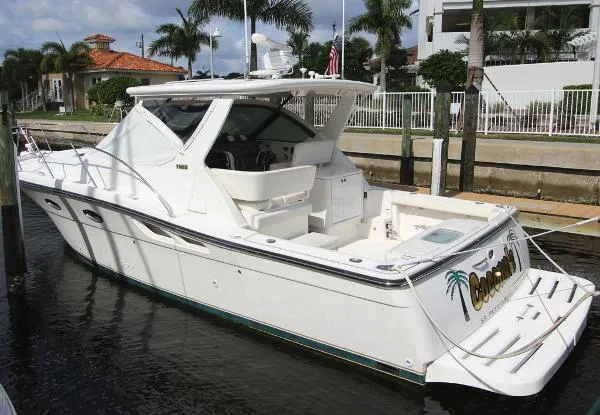Slide: The Image of Tiara 3200 Open 2004 - 3