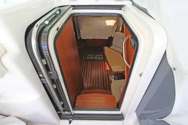 Slide: The Image of Tiara 3200 Open 2004 - 6