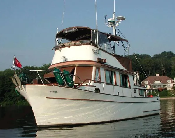 Slide: The Image of Marine Trader 34 Double Cabin 1979 - 1