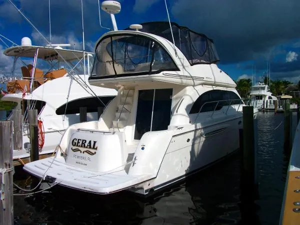Slide: The Image of Meridian 411 Sedan 2004 - 2