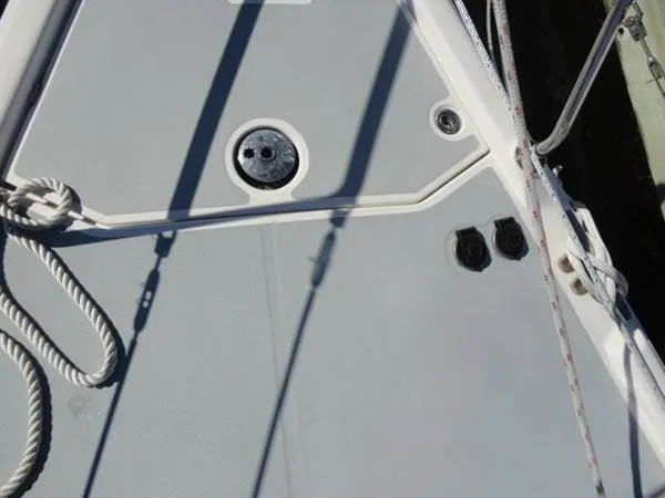 Slide: The Image of Hunter 44 2004 - 5