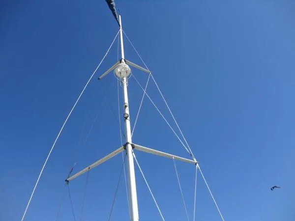 Slide: The Image of Hunter 44 2004 - 8