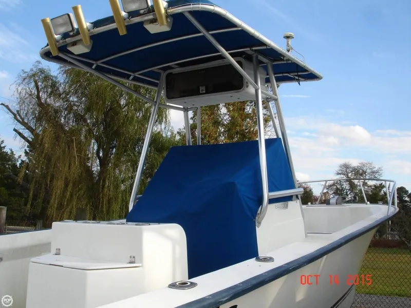 Slide: The Image of Palm Beach 235 WhiteCap Walk In Center Console 2003 - 10