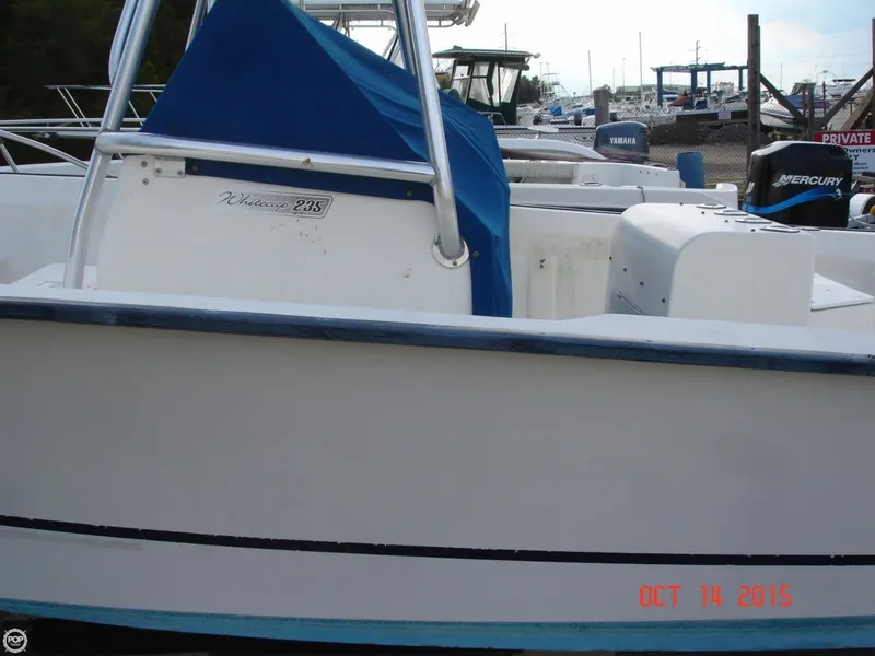 Slide: The Image of Palm Beach 235 WhiteCap Walk In Center Console 2003 - 6