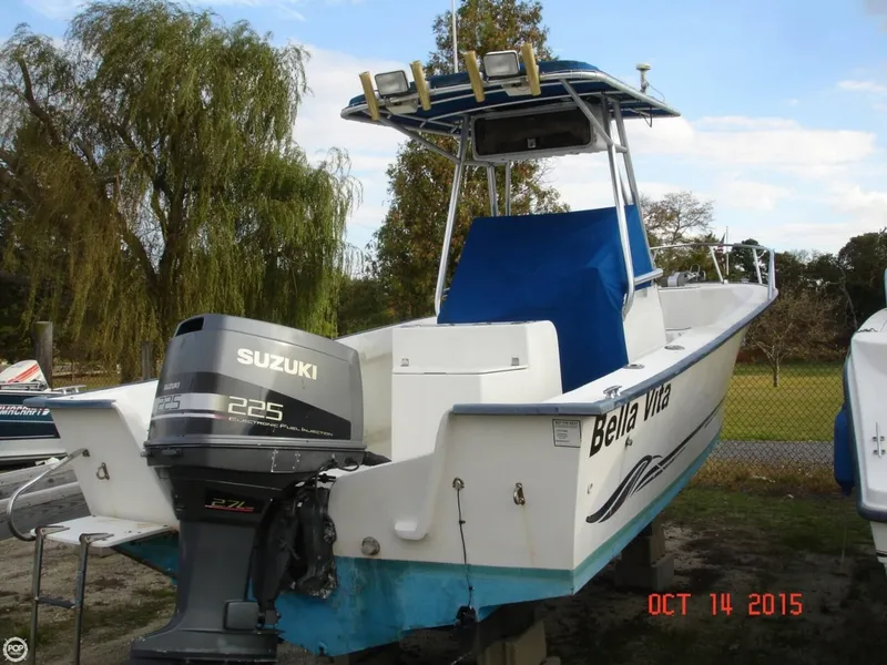 Slide: The Image of Palm Beach 235 WhiteCap Walk In Center Console 2003 - 8
