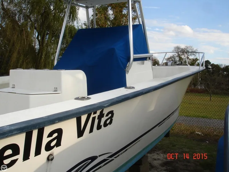 Slide: The Image of Palm Beach 235 WhiteCap Walk In Center Console 2003 - 9