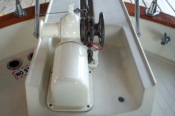 Slide: The Image of Tollycraft 48 Cockpit Motor Yacht 1984 - 6