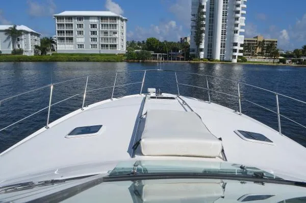 Slide: The Image of Sea Ray Sundacer 1998 - 6