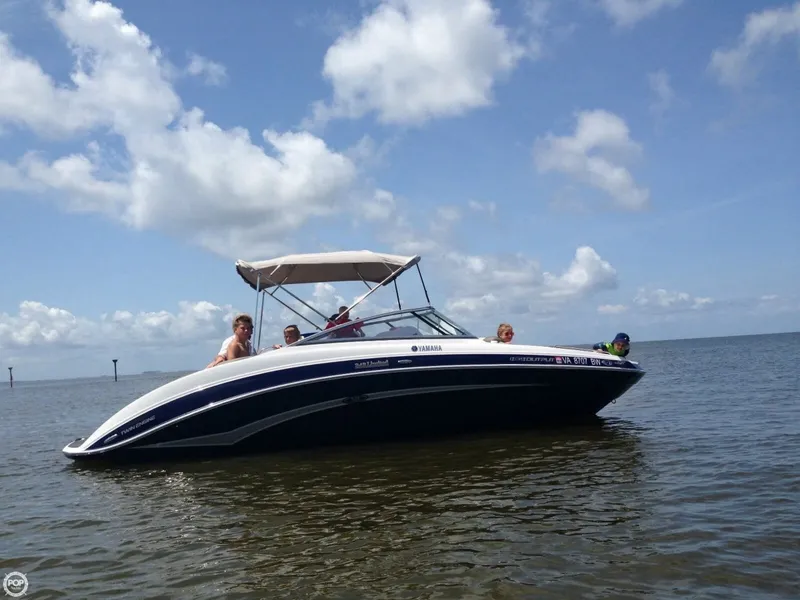 Slide: The Image of Yamaha 242 Limited 2012 - 9