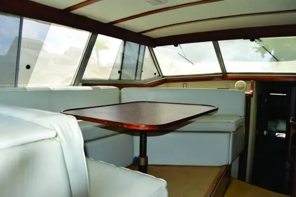 Slide: The Image of Bayliner Explore 1984 - 8