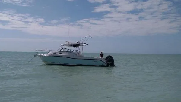 Slide: The Image of Boston Whaler 305 Conquest Great Shape 2008 - 1