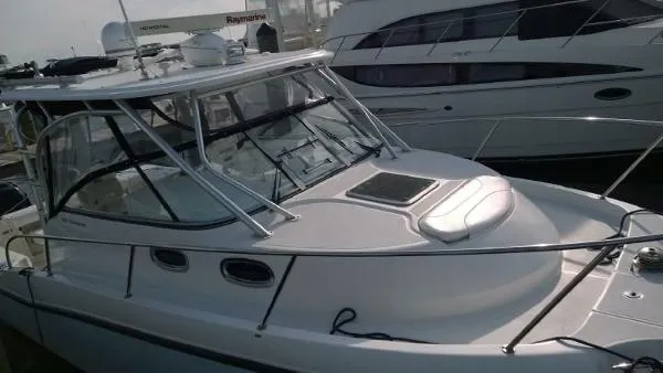 Slide: The Image of Boston Whaler 305 Conquest Great Shape 2008 - 5