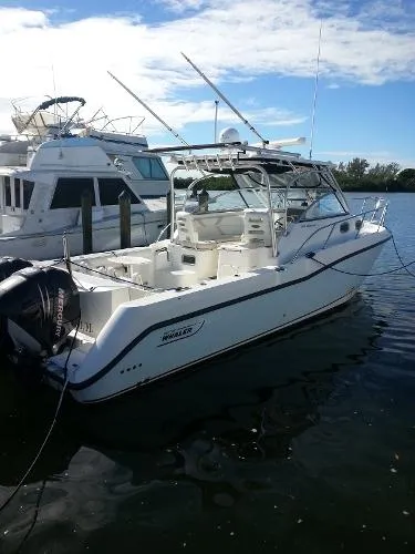 Slide: The Image of Boston Whaler 305 Conquest Great Shape 2008 - 6