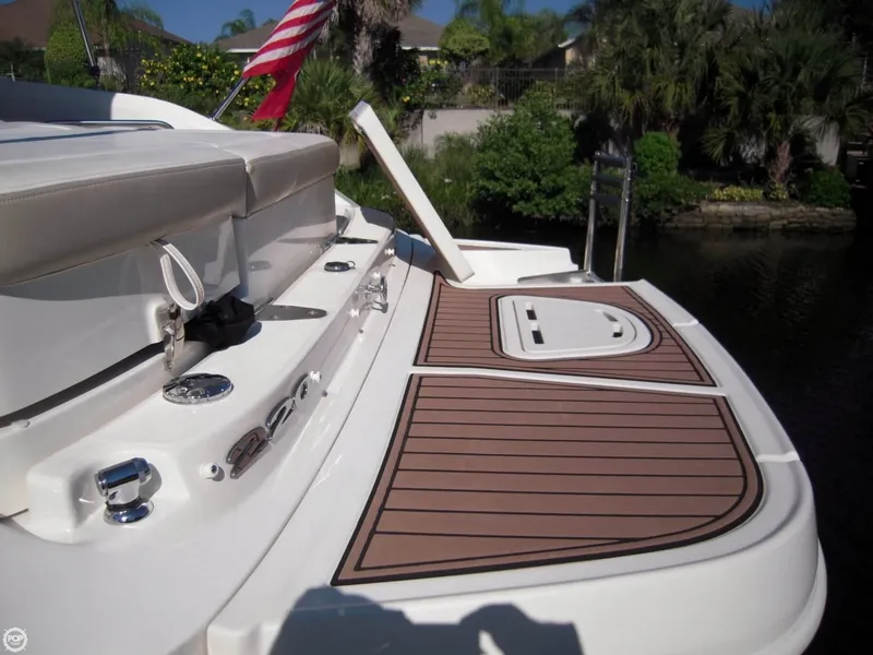 Slide: The Image of Sea Ray 220 Sundeck 2013 - 10