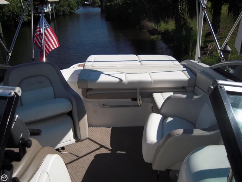 Slide: The Image of Sea Ray 220 Sundeck 2013 - 7