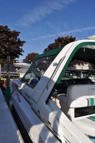 Slide: The Image of Sea Ray 350/370 Sundancer 1990 - 4