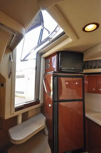 Slide: The Image of Sea Ray 380 Sundancer 2003 - 11