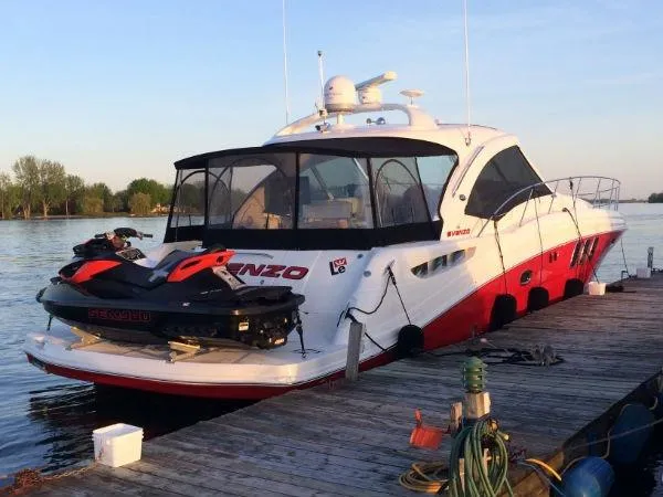 Slide: The Image of Sea Ray 48 Sundancer 2006 - 2