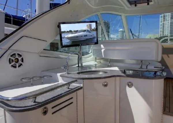 Slide: The Image of Sea Ray 48 Sundancer 2006 - 6