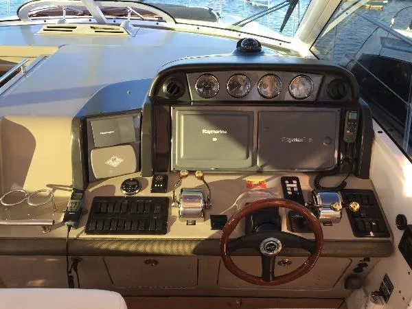 Slide: The Image of Sea Ray 48 Sundancer 2006 - 8