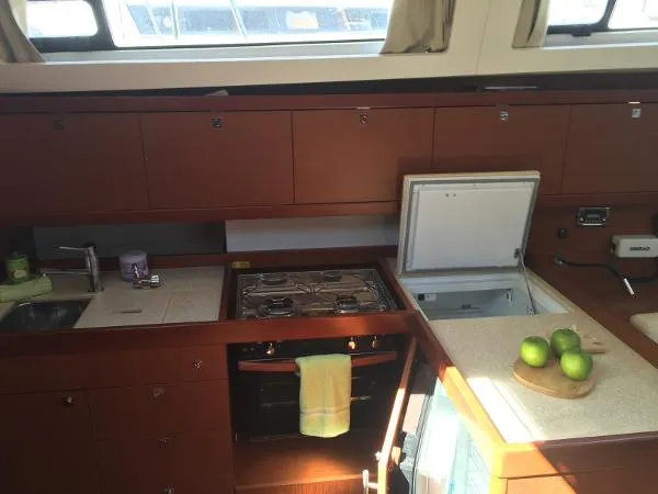 Slide: The Image of Beneteau Oceanis 41 2013 - 8