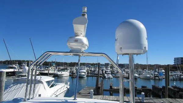 Slide: The Image of Viking 50 Flybridge Sport Cruiser 2002 - 10