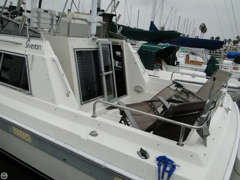 Slide: The Image of Silverton Sportcruiser 29 Flybridge 1985 - 2