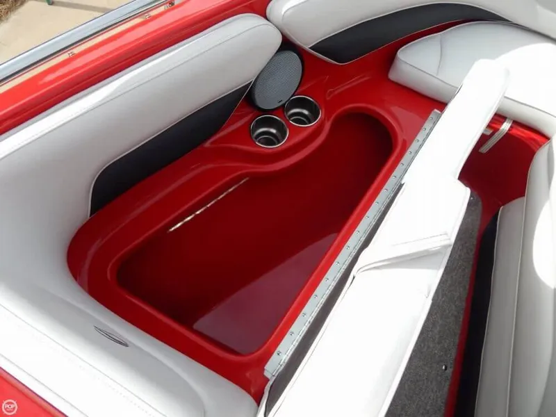 Slide: The Image of Crownline Boats 21 SS 2015 - 6