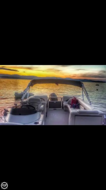 Slide: The Image of SunChaser 8522 Classic Cruise Lounger 2014 - 5