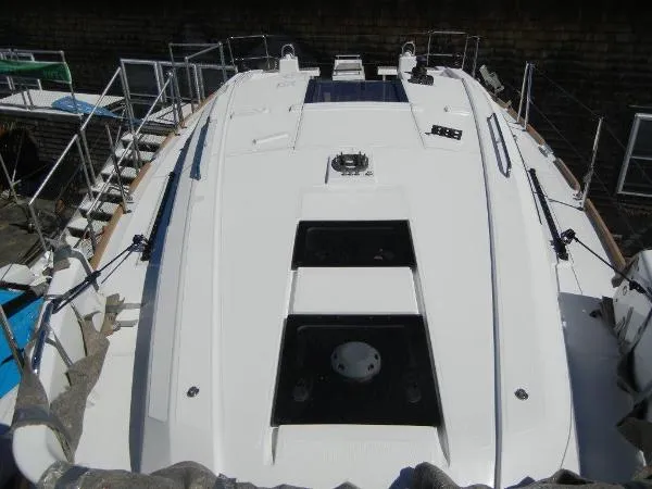 Slide: The Image of Beneteau 35 Oceanis "In Stock" 2016 - 5