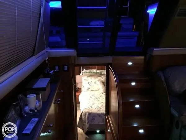Slide: The Image of Silverton 41 Motoryacht 1995 - 11