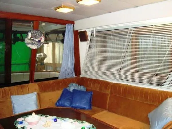 Slide: The Image of Bayliner 4550 Motoryacht 1987 - 8